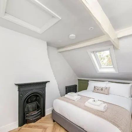 Apartment Aldwark Attic Is 4 Min To The Shambles With Free Wifi *